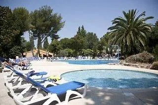 Sowell Residences Les Mazets Arles 2*,