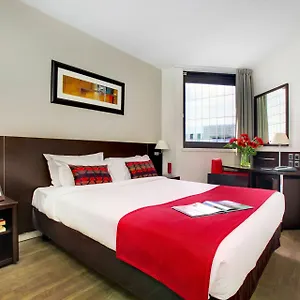 ** Hotel Montmartrois France
