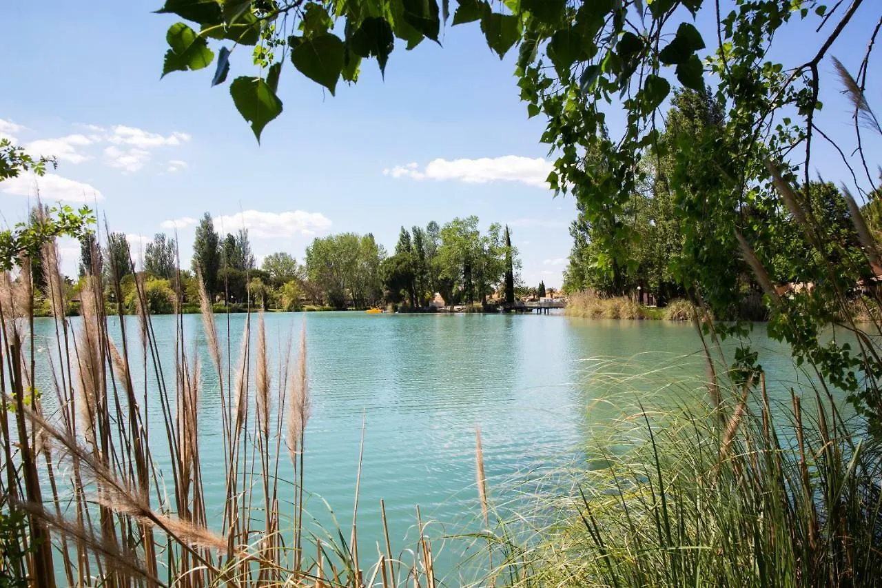 Курортный комплекс Sowell Residences Les Mazets Арль